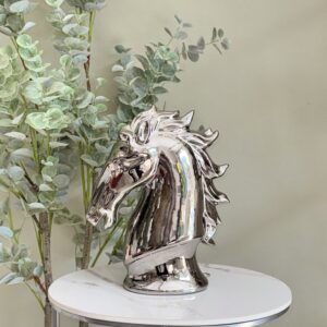 Figura decorativa de caballo.