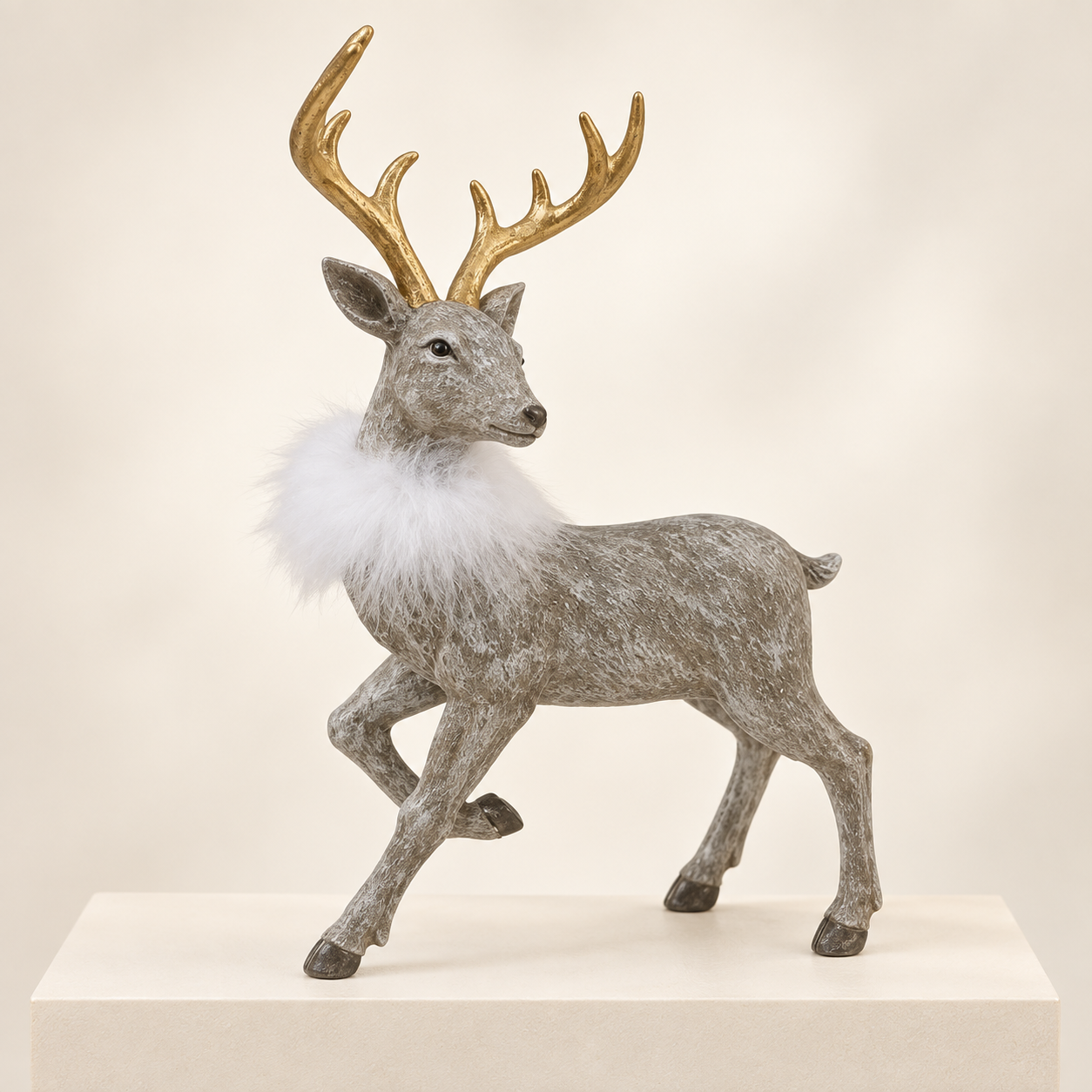Venado gris texturizado Cervo Grigio, vista frontal