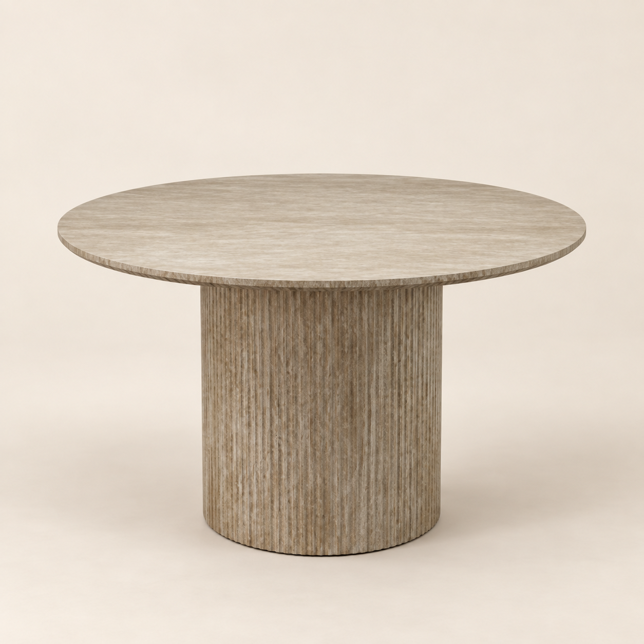Mesa de comedor Table Basalte sobre fondo beige