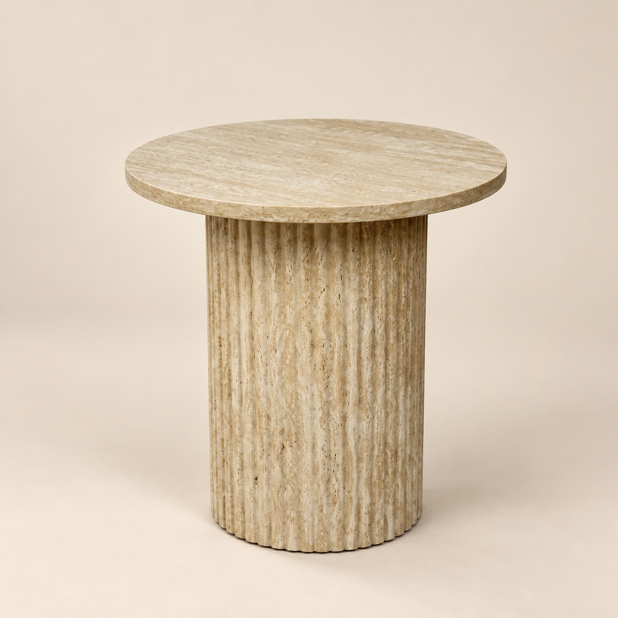 Mesa Fût Blond sobre fondo beige