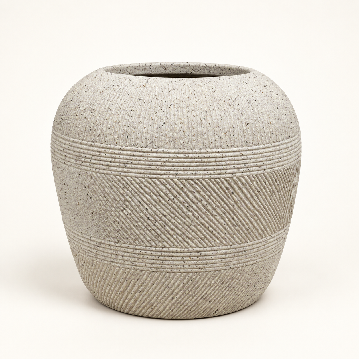 Pote Vase Ventru sobre fondo beige