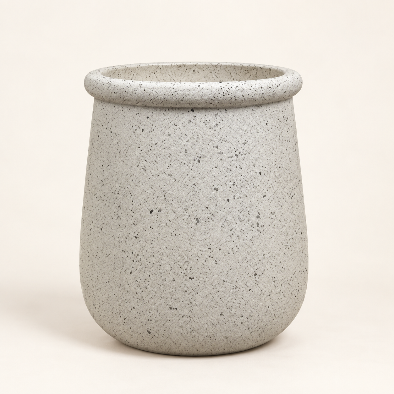 Pote moteado crema Vase Moucheté sobre fondo beige