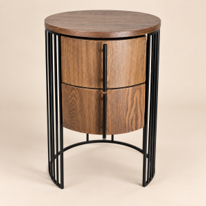 Mesa auxiliar Ronde Noisette sobre fondo beige