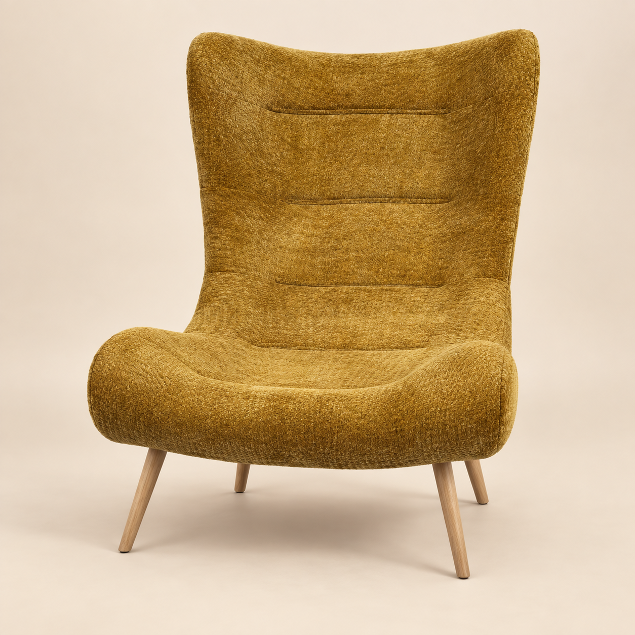 Poltrona — Fauteuil Moutarde sobre fondo beige