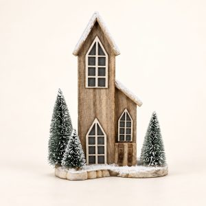 Casa navideña de madera Chapelle Neve sobre fondo marfil