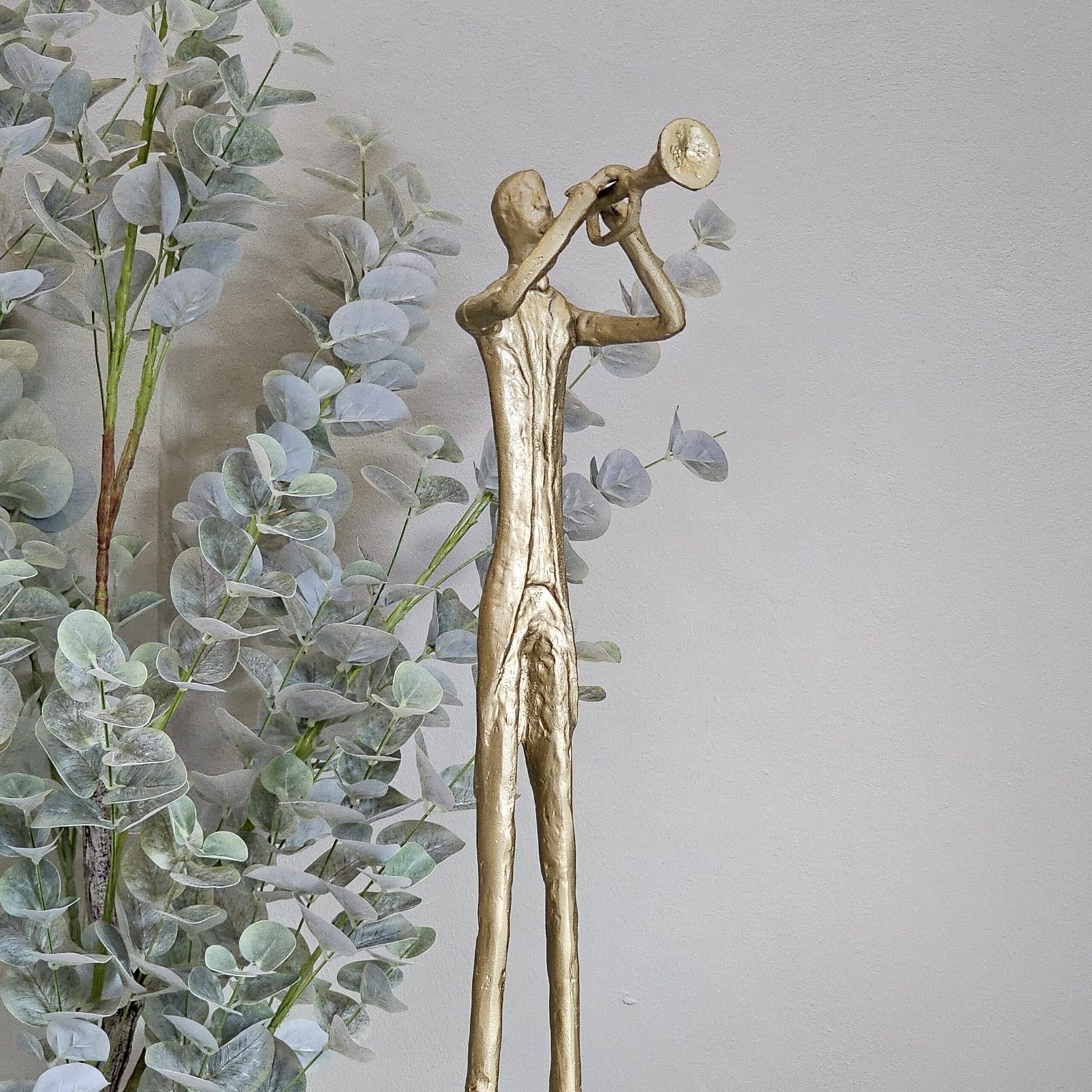 Escultura adorno de flautista — vista 2