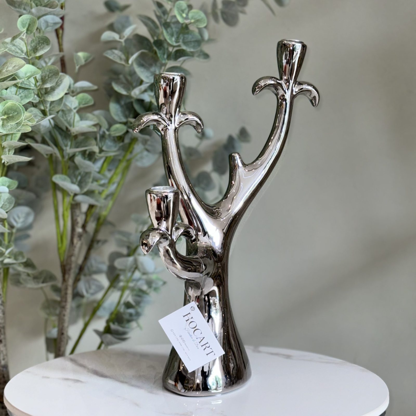 Candelabro para tres velas plateado. — vista 2
