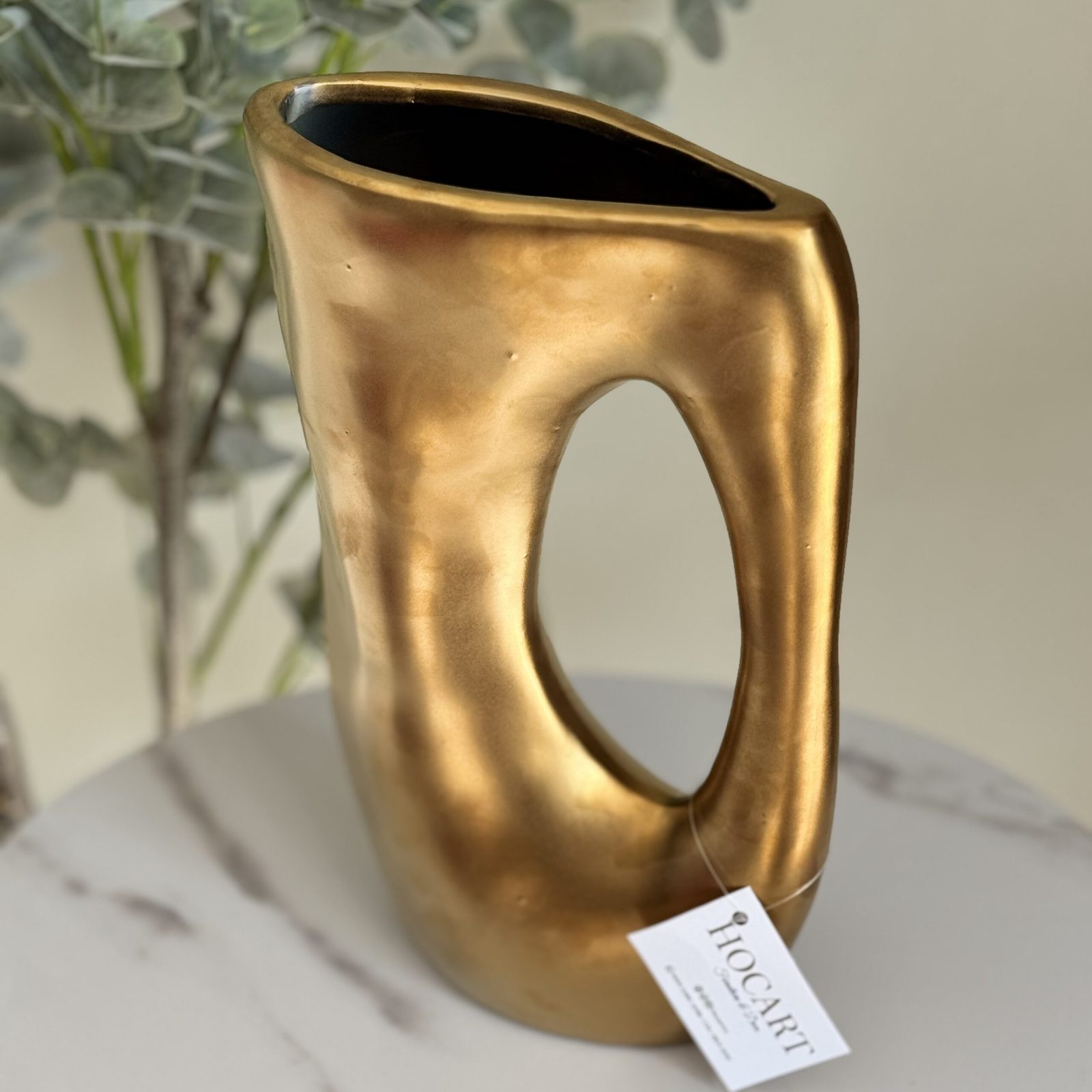 Jarron dorado de cerámica. — vista 2