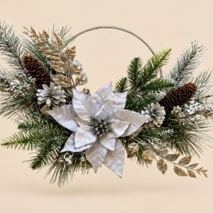 Arreglo navideño plateado — Bouquet Lunaire, vista principal sobre fondo beige