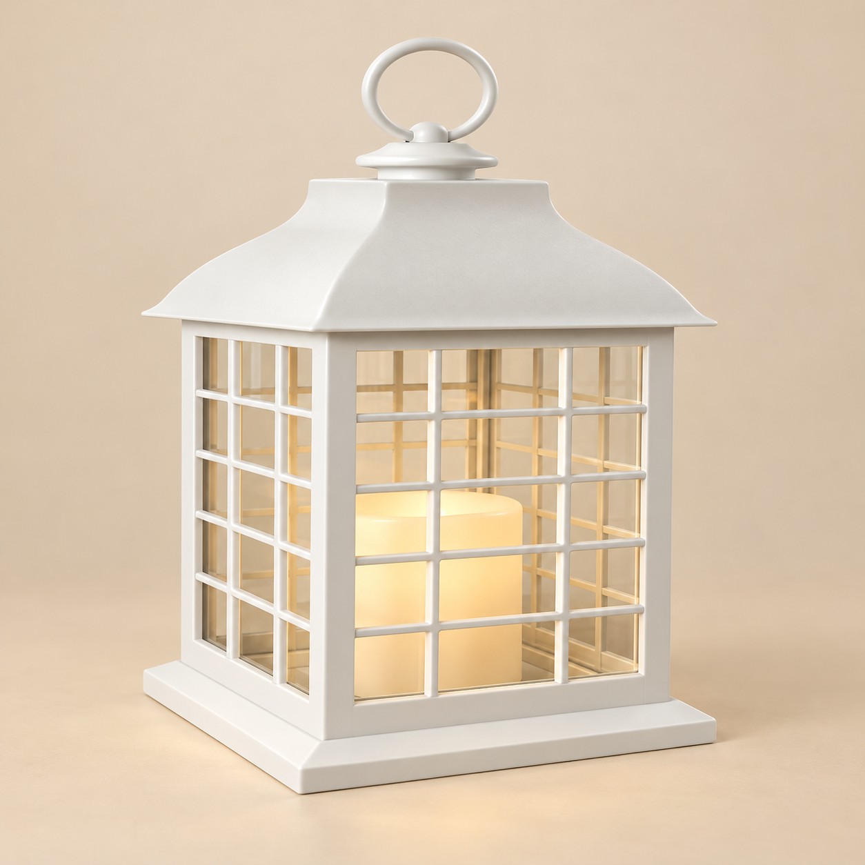 Linterna casita con luz — Chalet Cosy sobre fondo beige