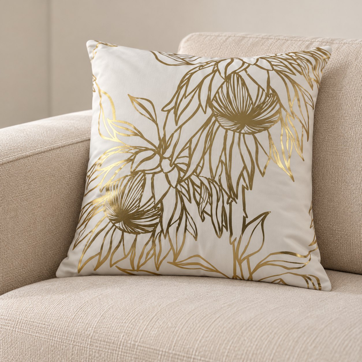 Cojín decorativo de hojas tropicales — Coussin Tropique en ambiente con el sofá Nordic Lounge