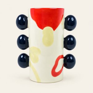 Florero de cerámica — Vase Ludique, imagen principal sobre fondo beige claro